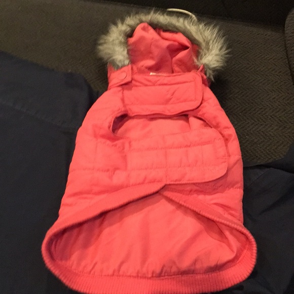 Dog coat pink with faux fur trim
